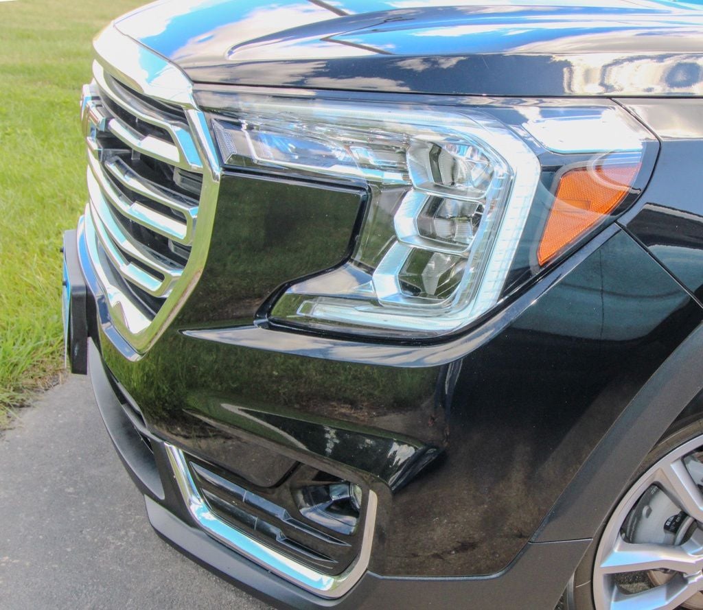 2023 GMC Terrain SLT - Photo 7