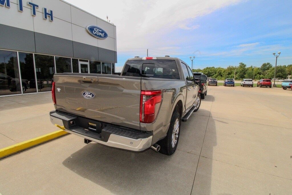 2025 Ford F-150 XLT photo 3