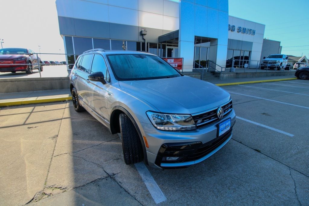 Used 2019 Volkswagen Tiguan SEL R-Line with VIN 3VV2B7AX0KM180458 for sale in Kansas City