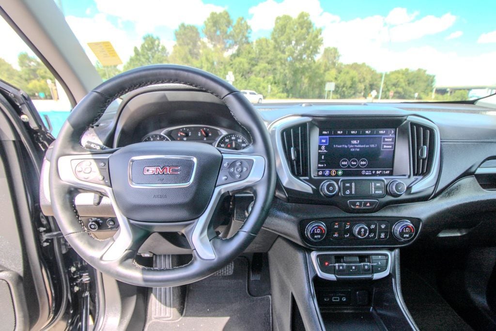 2023 GMC Terrain SLT - Photo 31