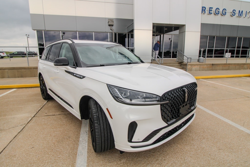 Used 2025 Lincoln Aviator Reserve with VIN 5LM5J7XC9SGL00358 for sale in Kansas City
