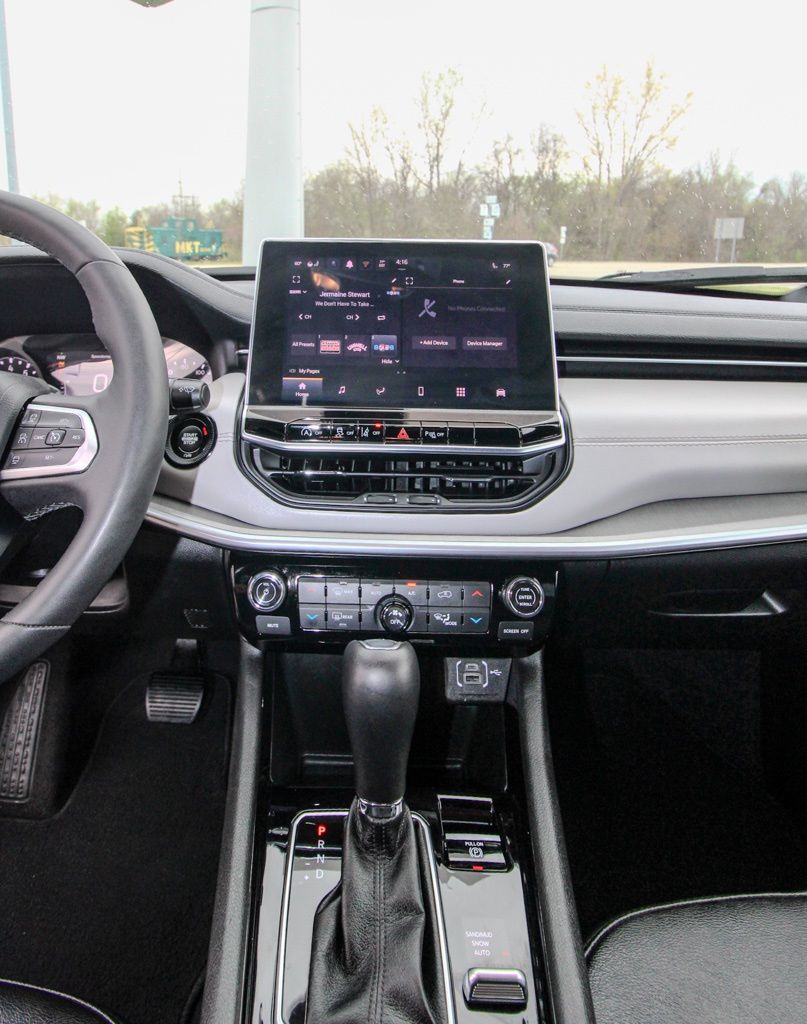 2025 Jeep Compass Limited - Photo 27