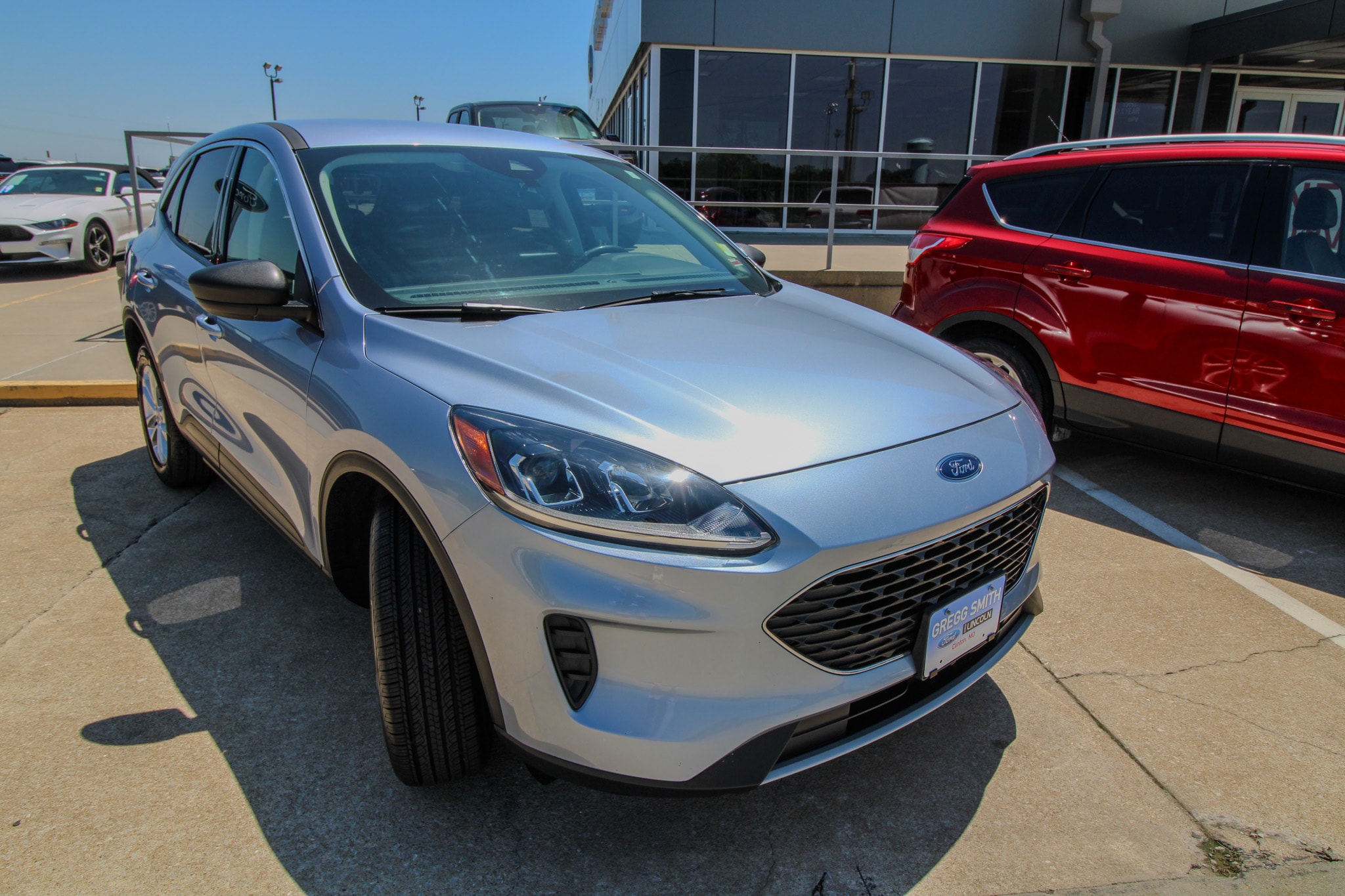 Used 2022 Ford Escape SE with VIN 1FMCU9G69NUA59432 for sale in Kansas City