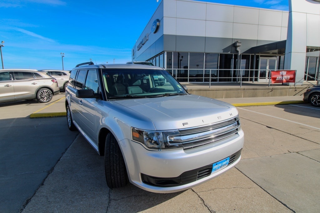 Used 2017 Ford Flex SE with VIN 2FMGK5B8XHBA01400 for sale in Kansas City