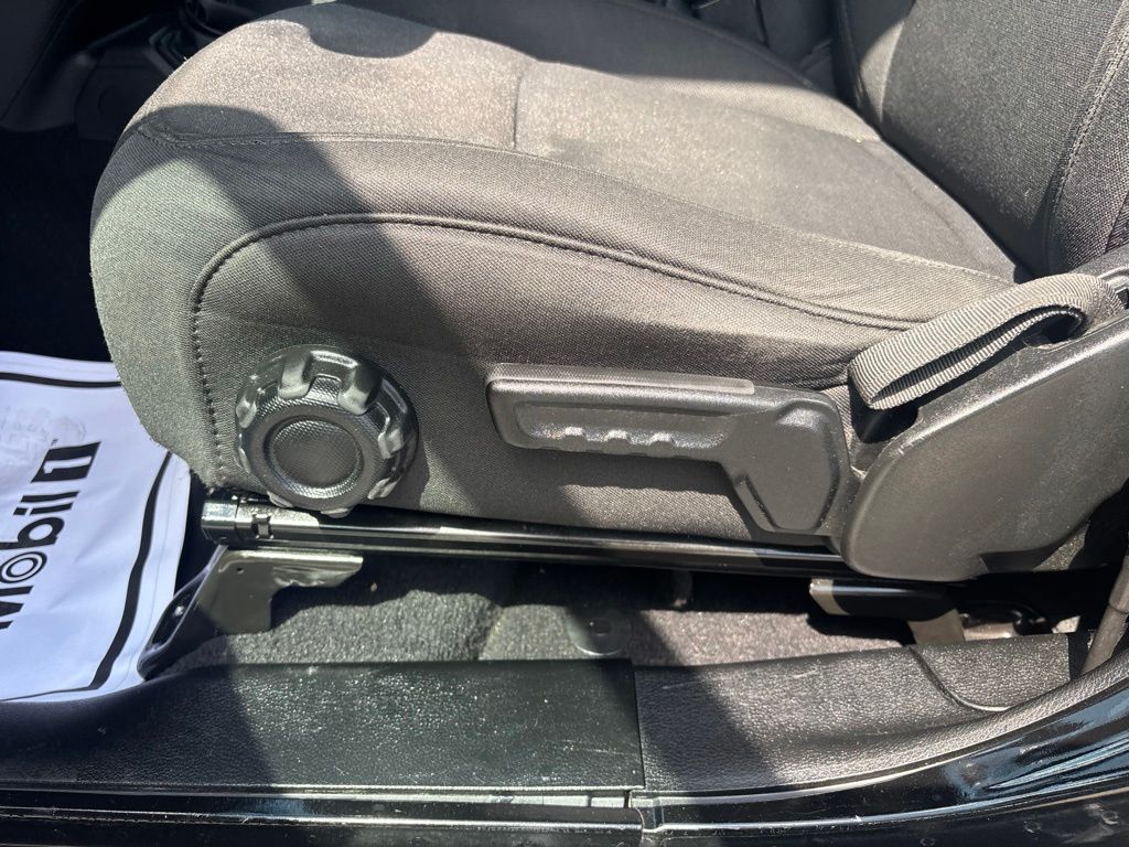 2020 Jeep Wrangler Unlimited Sahara - Photo 21
