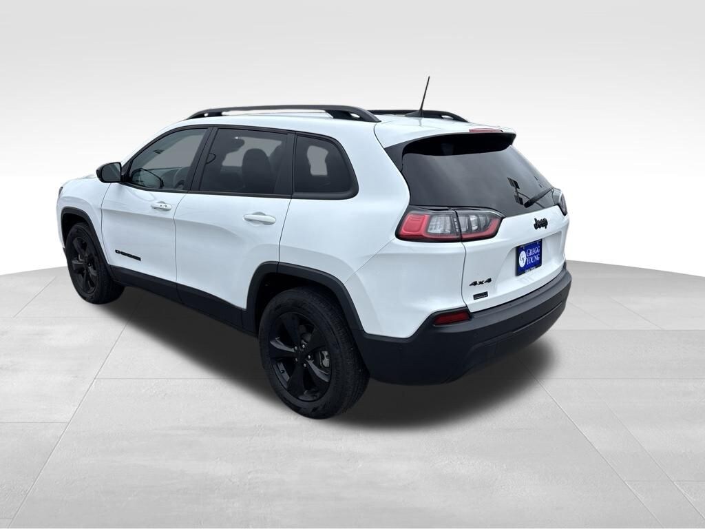Used 2023 Jeep Cherokee Altitude Lux SUV