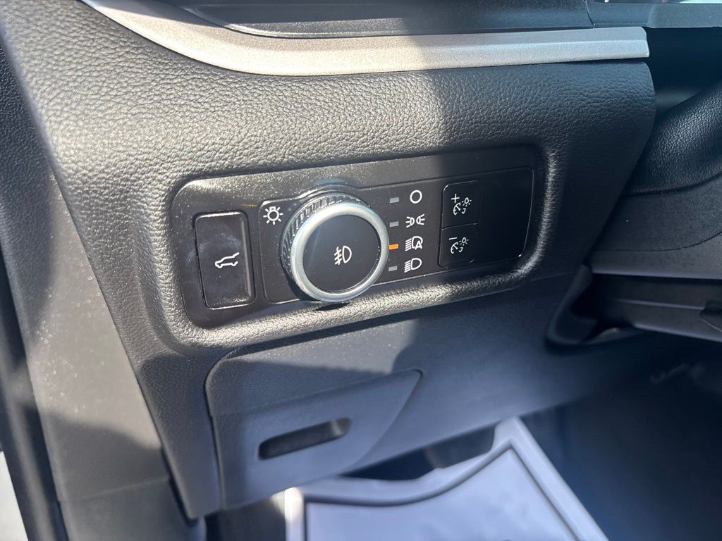 2023 Ford Explorer XLT - Photo 20