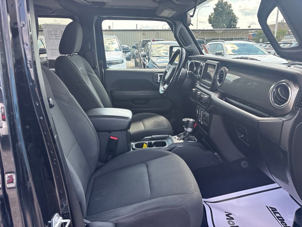 2020 Jeep Wrangler Unlimited Sahara - Photo 40