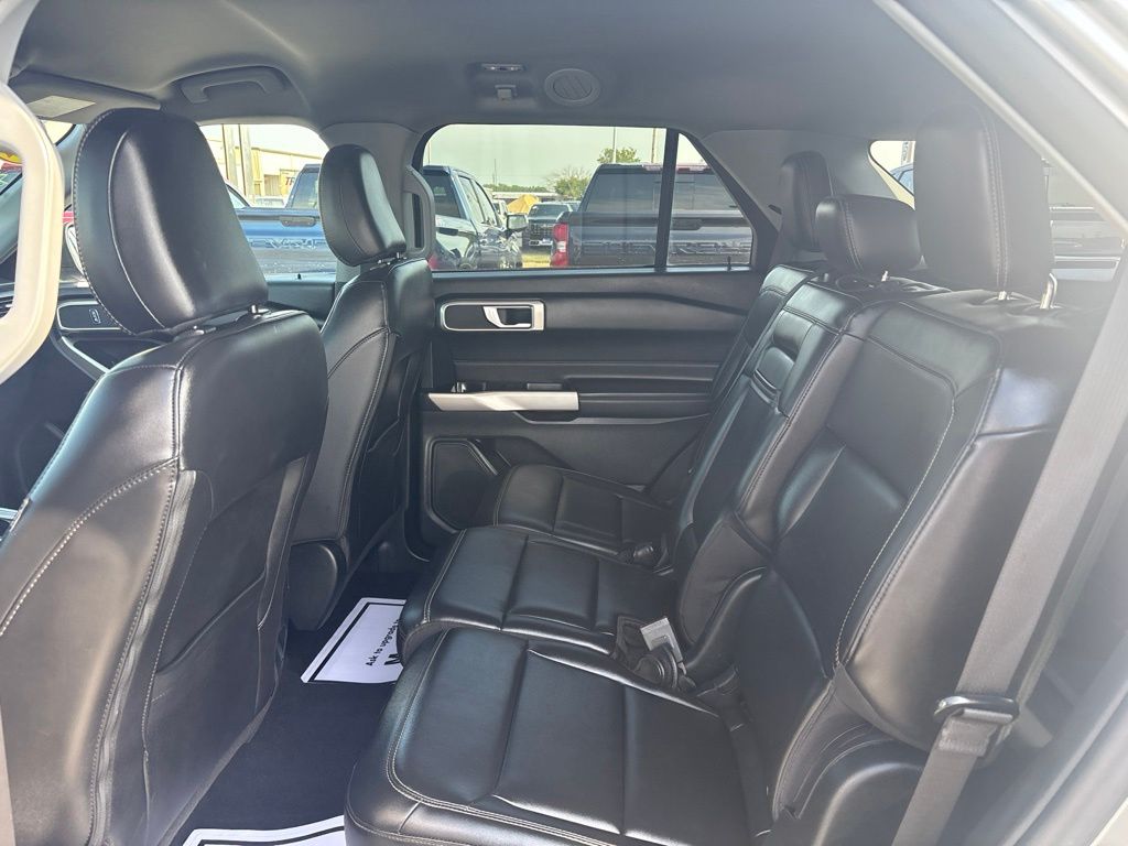 2023 Ford Explorer XLT - Photo 34