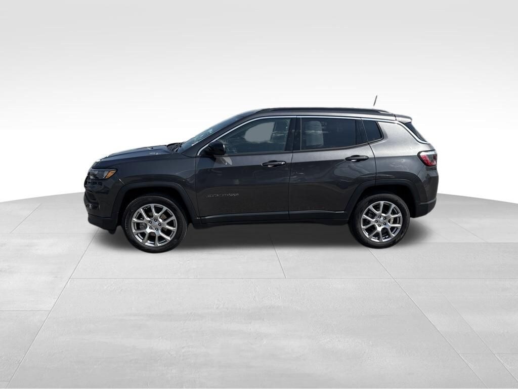 Used 2022 Jeep Compass Latitude Lux SUV