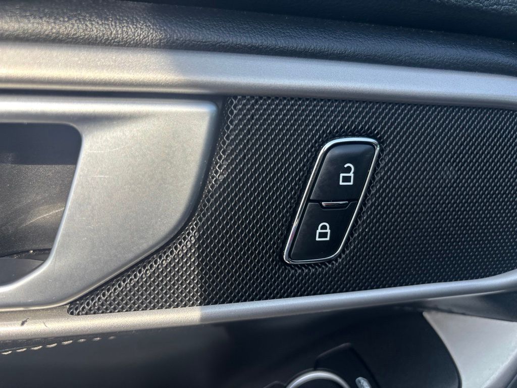 2023 Ford Explorer XLT - Photo 19