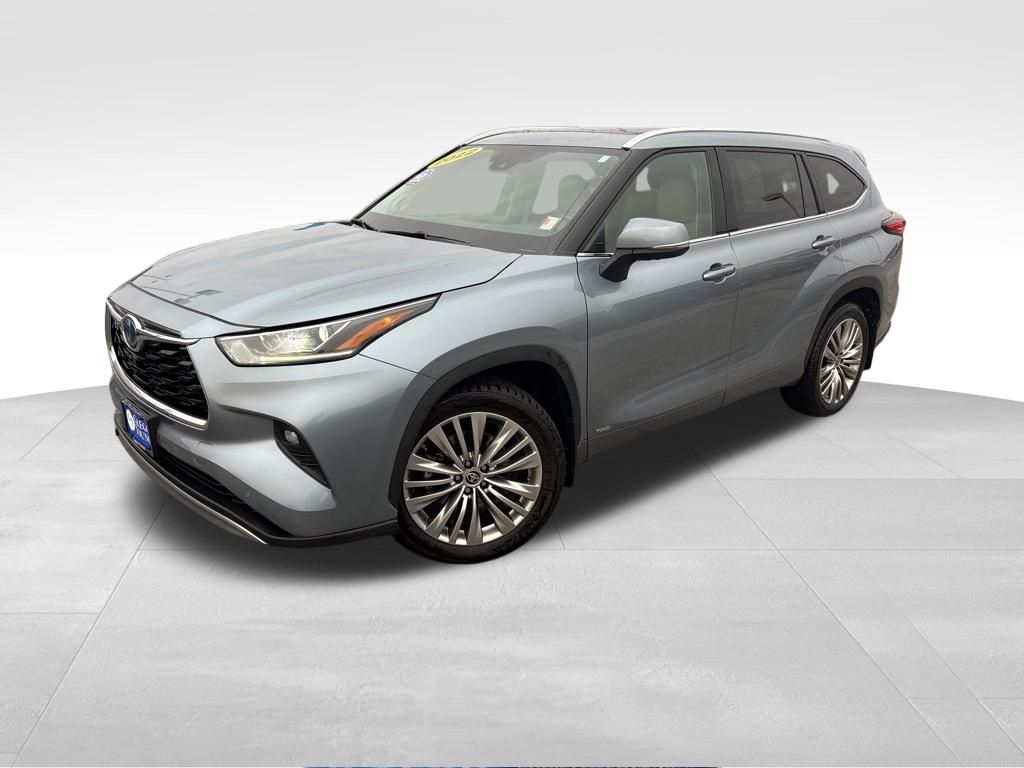 2022 Toyota Highlander Hybrid SUV 