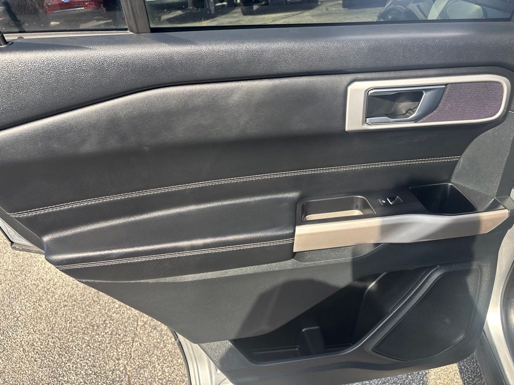 2023 Ford Explorer XLT - Photo 35