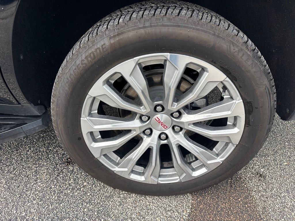 2024 GMC Yukon Denali - Photo 14