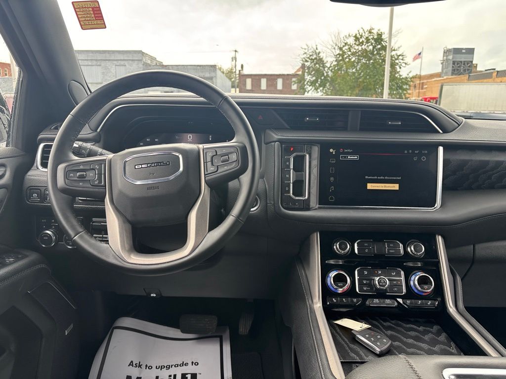 2024 GMC Yukon Denali - Photo 34