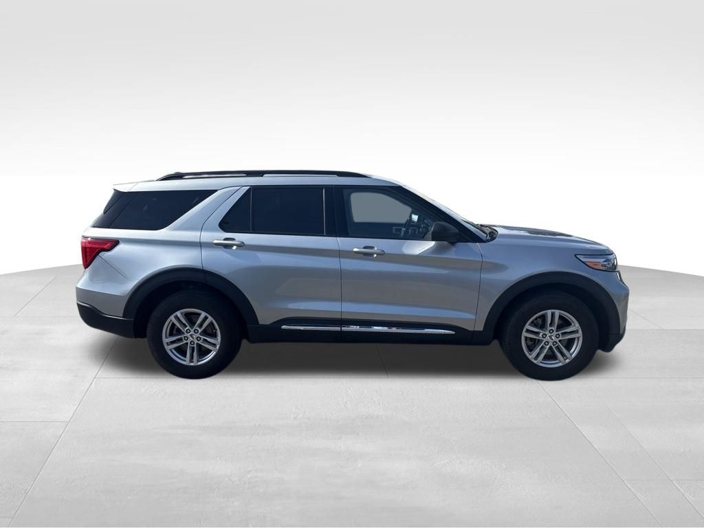 2023 Ford Explorer XLT - Photo 8