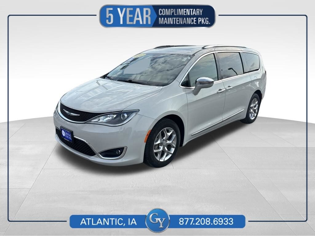 Used 2017 Chrysler Pacifica Limited Van