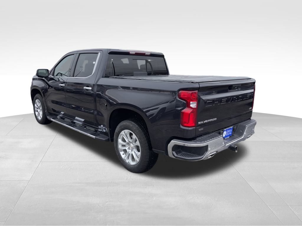 2024 Chevrolet Silverado 1500 LTZ photo 3
