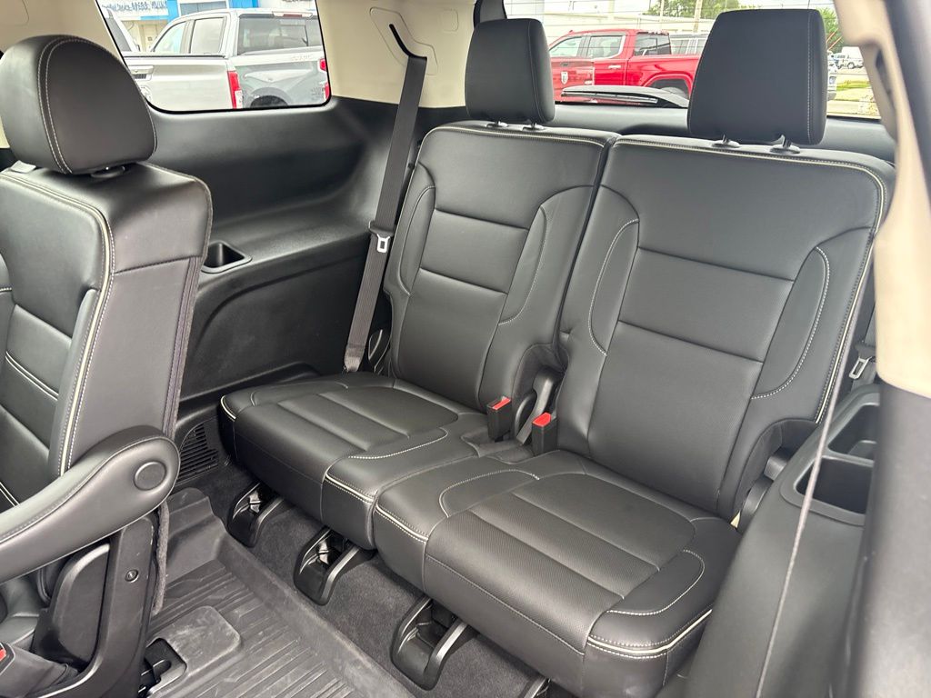 2023 GMC Acadia Denali - Photo 39