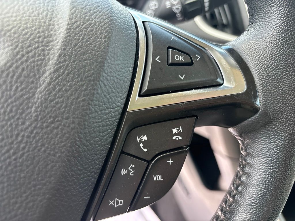 2024 Ford Edge SEL - Photo 25