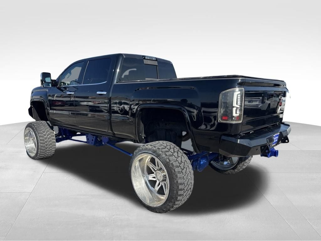 Used 2015 GMC Sierra 2500HD Denali Truck Crew Cab