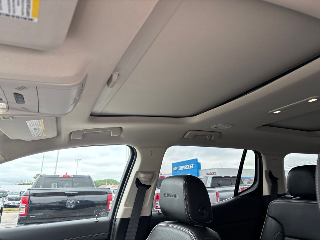 2023 GMC Acadia Denali - Photo 34
