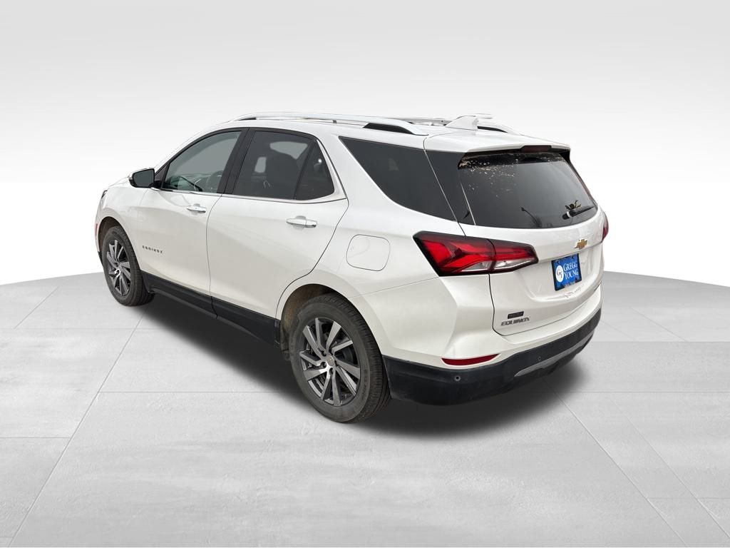 2023 Chevrolet Equinox Premier photo 2