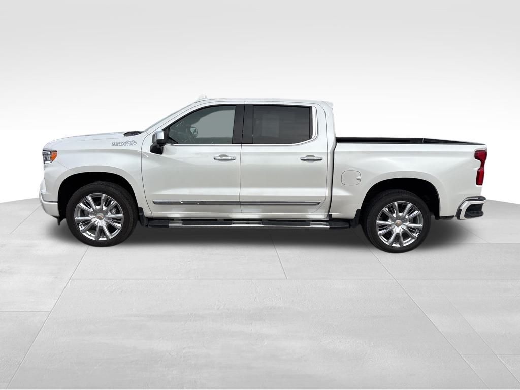 2025 Chevrolet Silverado 1500 High Country photo 2