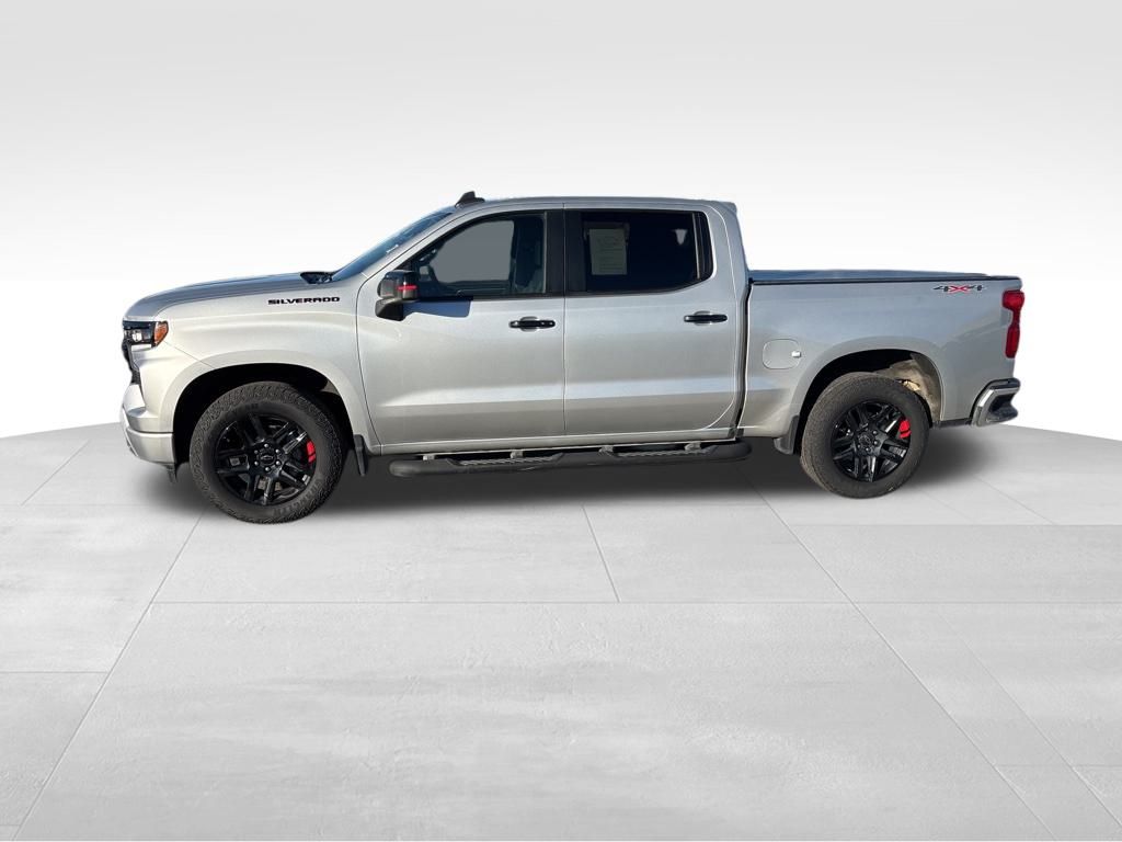 2022 Chevrolet Silverado 1500 RST photo 2