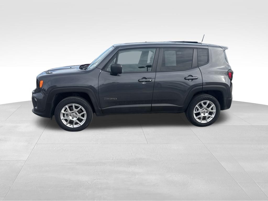 Used 2023 Jeep Renegade Latitude SUV