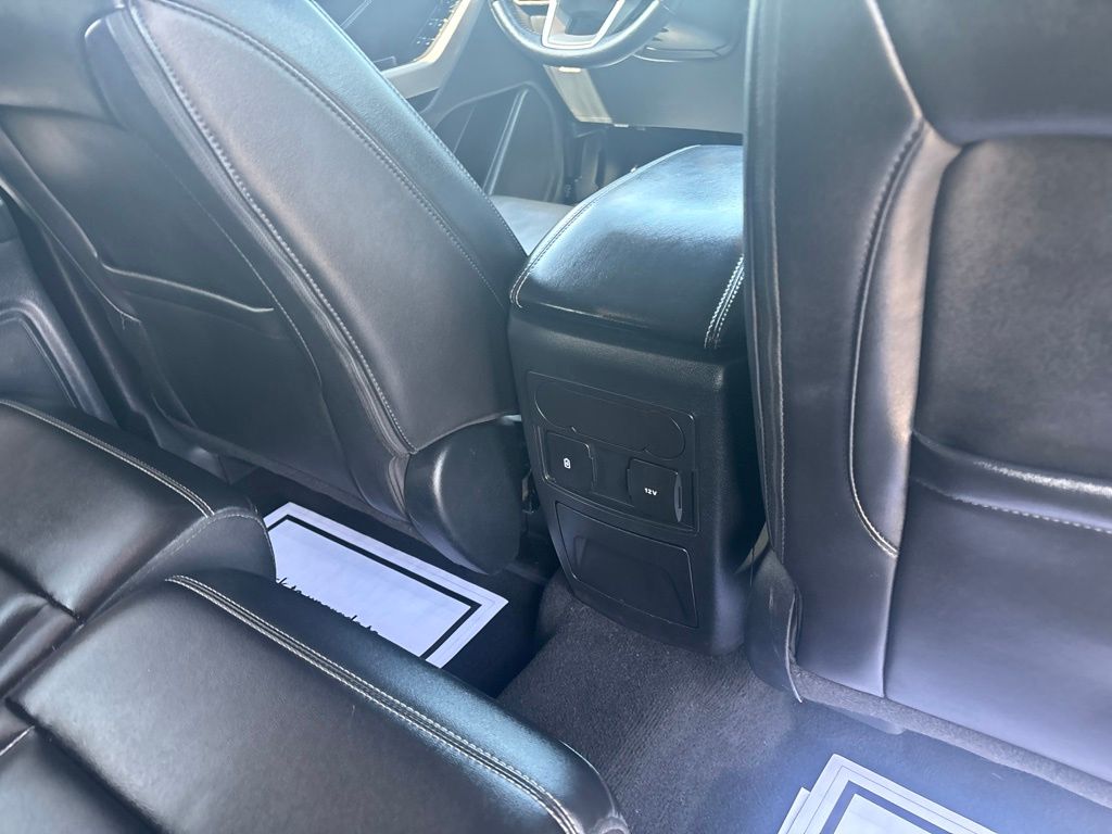 2023 Ford Explorer XLT - Photo 43