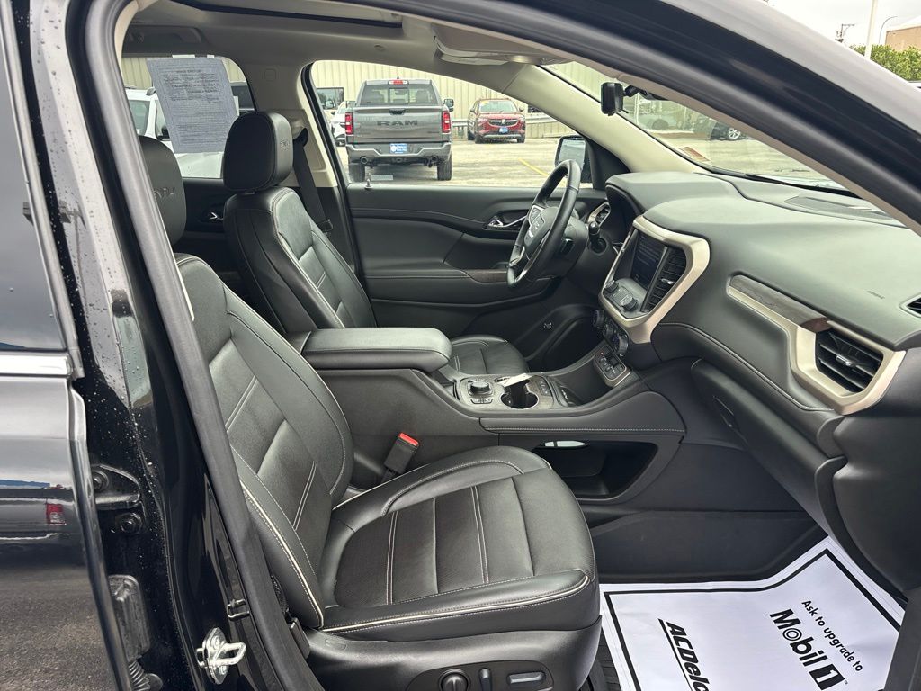 2023 GMC Acadia Denali - Photo 45