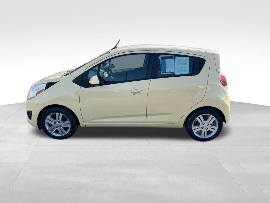 Used 2014 Chevrolet Spark 1LT Auto Hatchback