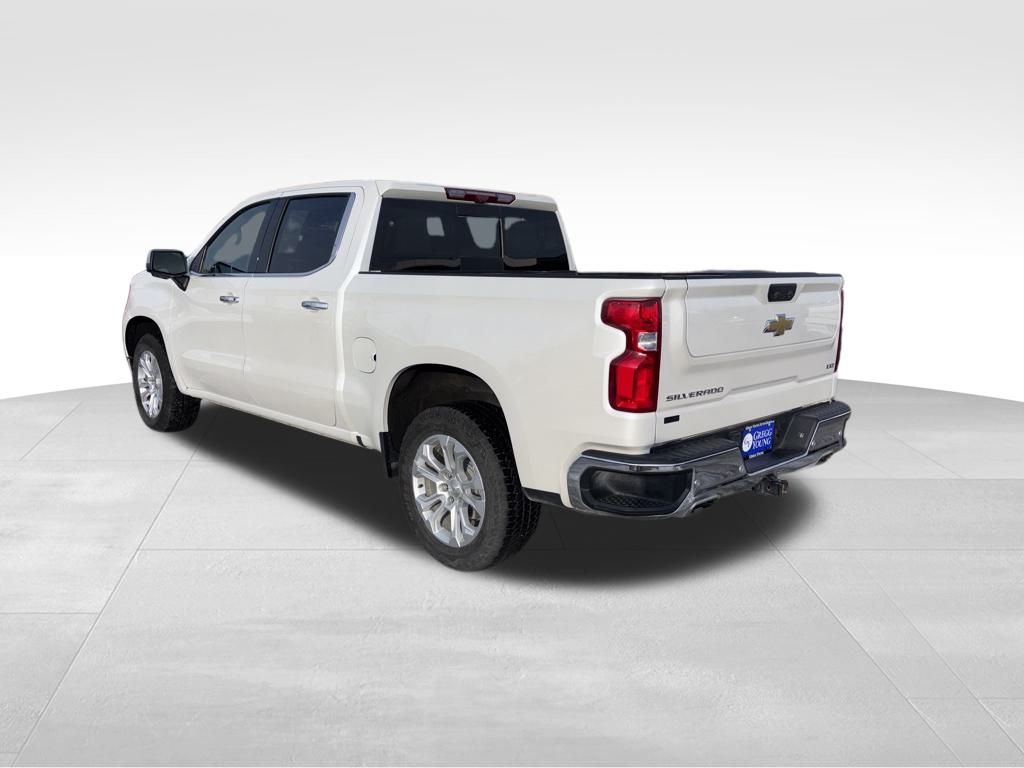 2023 Chevrolet Silverado 1500 LTZ photo 3