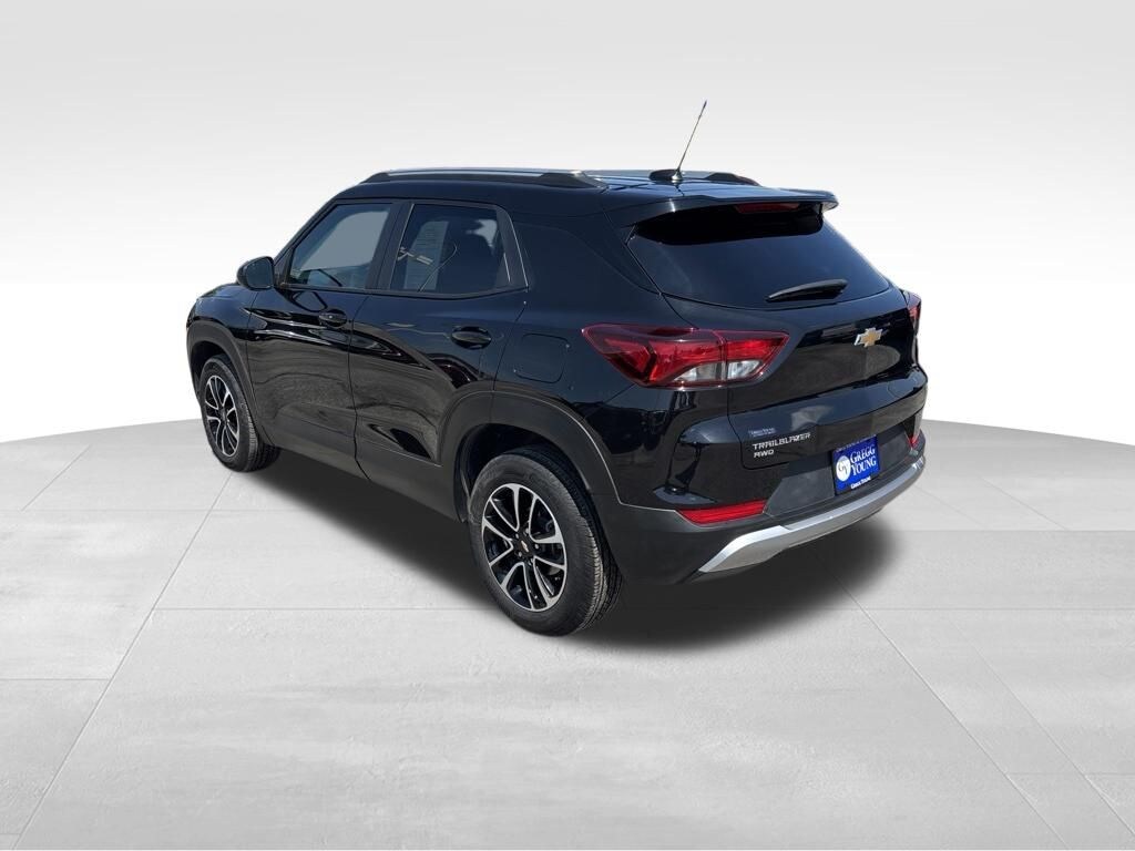 Used 2025 Chevrolet Trailblazer LT SUV