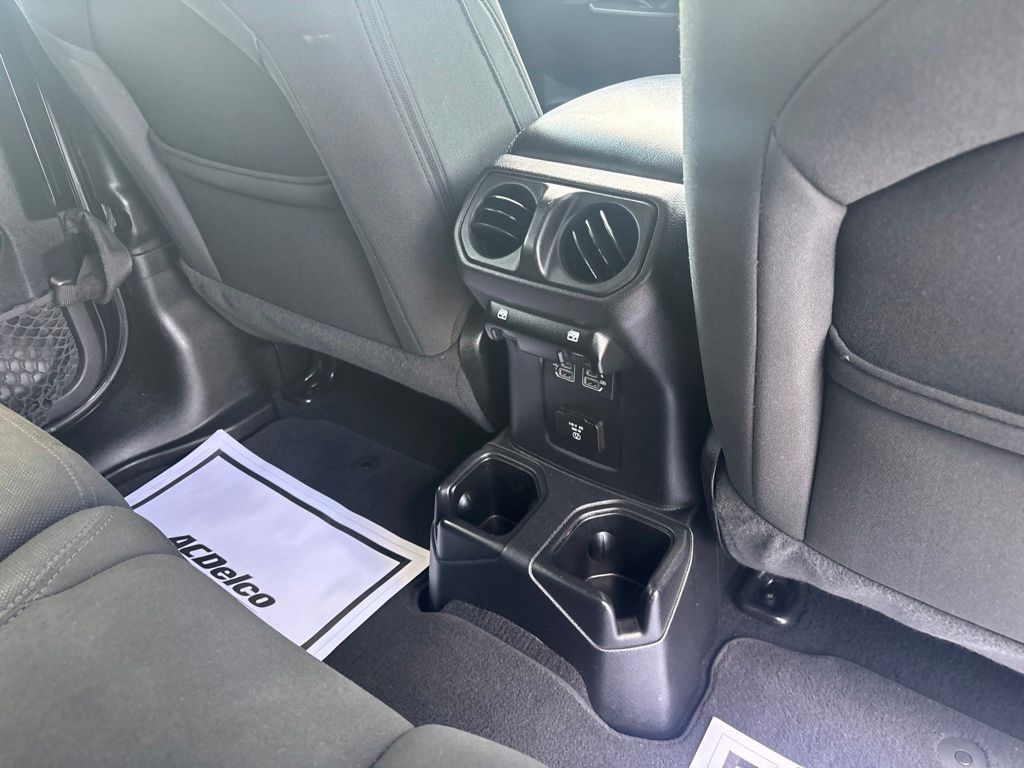 2020 Jeep Wrangler Unlimited Sahara - Photo 39
