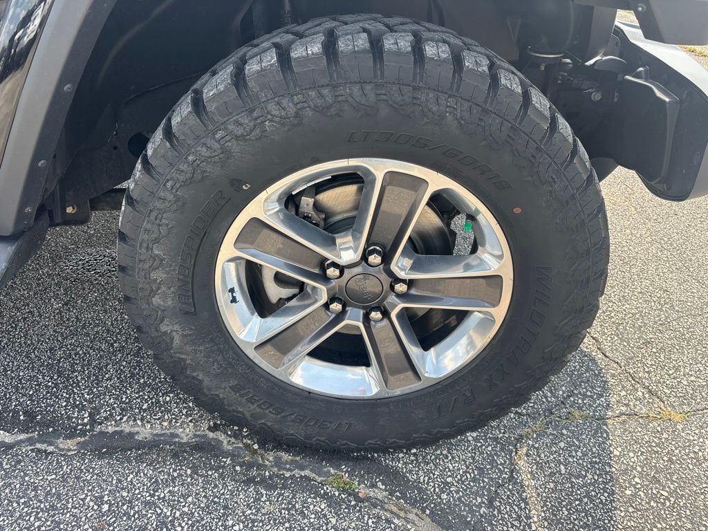 2020 Jeep Wrangler Unlimited Sahara - Photo 11