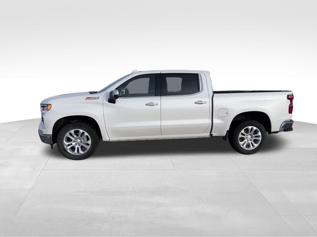 2023 Chevrolet Silverado 1500 LTZ photo 2