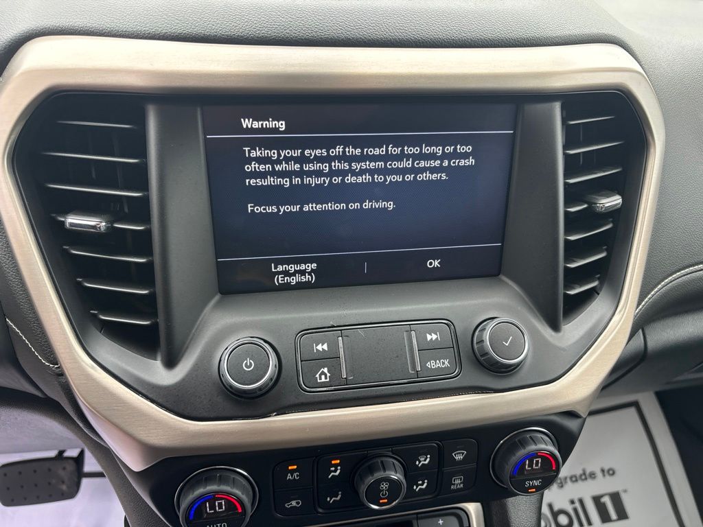 2023 GMC Acadia Denali - Photo 27