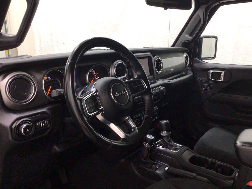2020 Jeep Wrangler Unlimited Sahara - Photo 11
