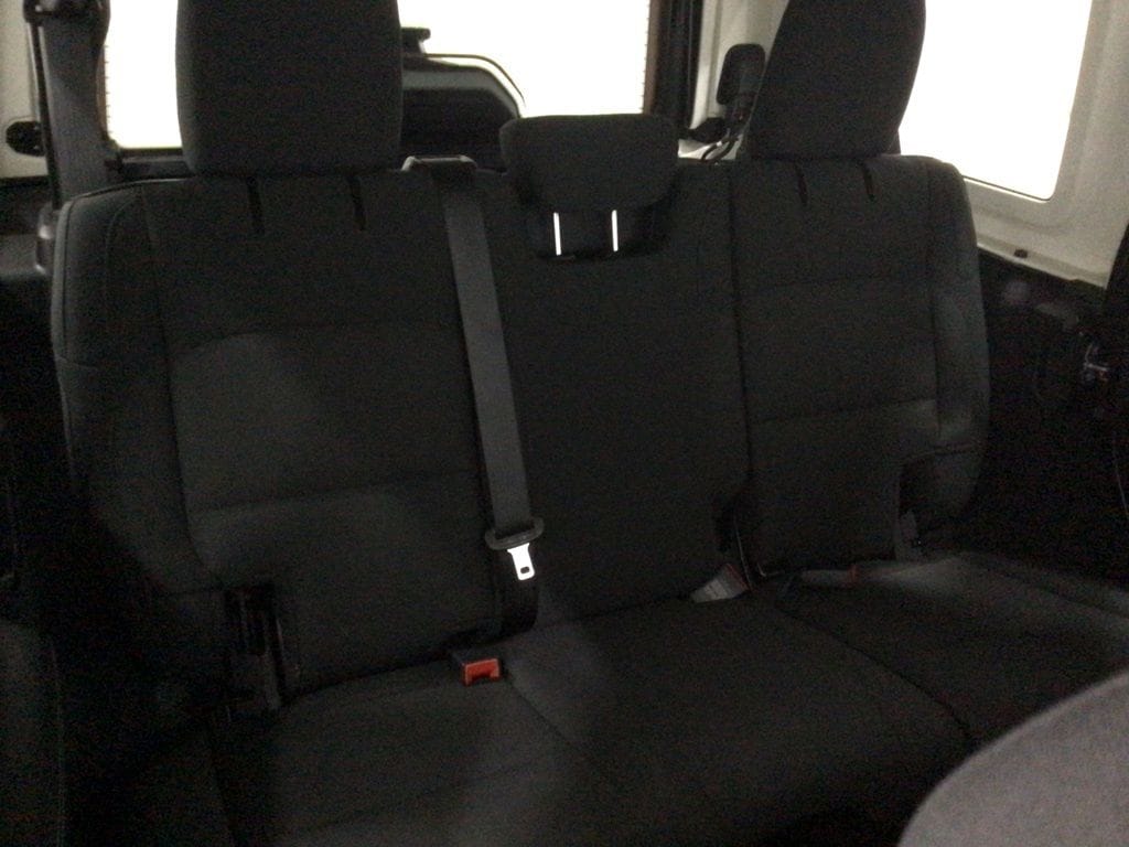 2020 Jeep Wrangler Unlimited Sahara - Photo 26