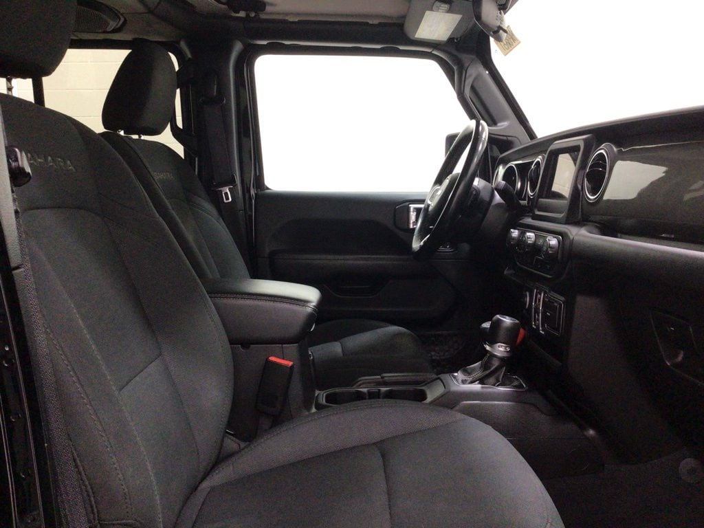 2020 Jeep Wrangler Unlimited Sahara - Photo 31