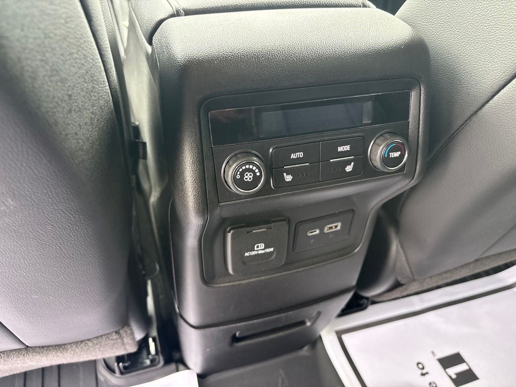 2023 GMC Acadia Denali - Photo 38