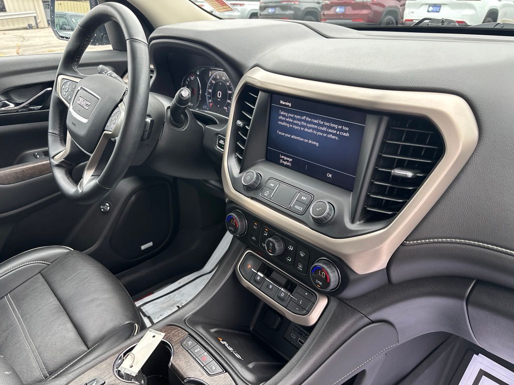 2023 GMC Acadia Denali - Photo 49
