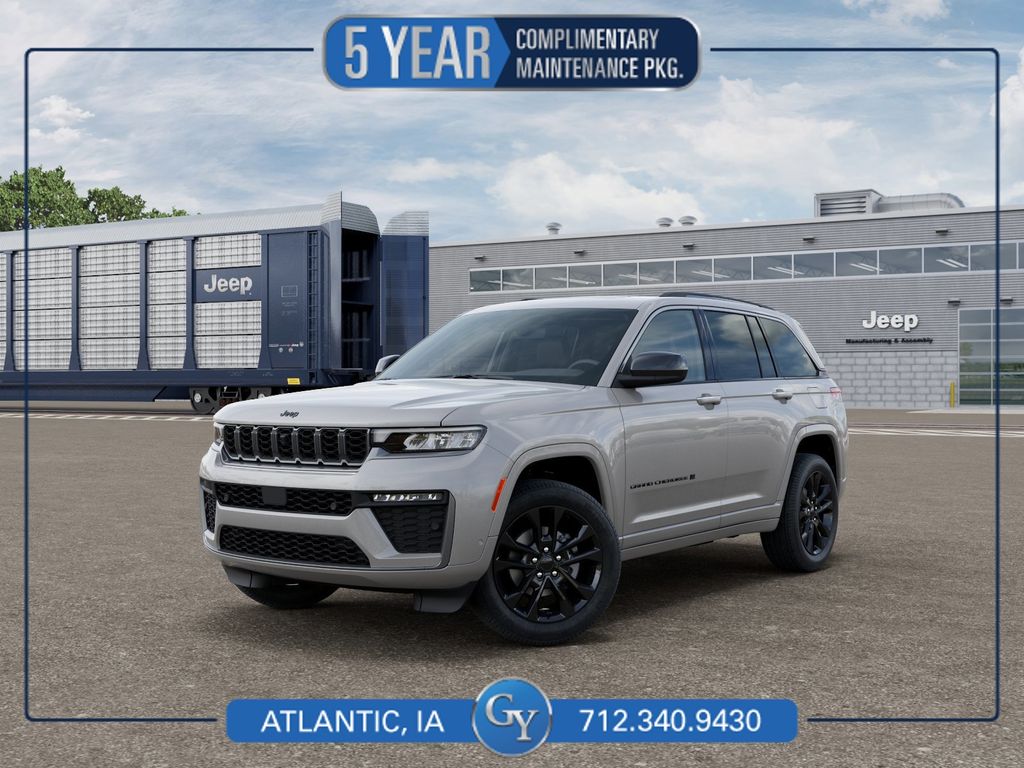 2026 Jeep Grand Cherokee Limited Reserve 4x4's photo
