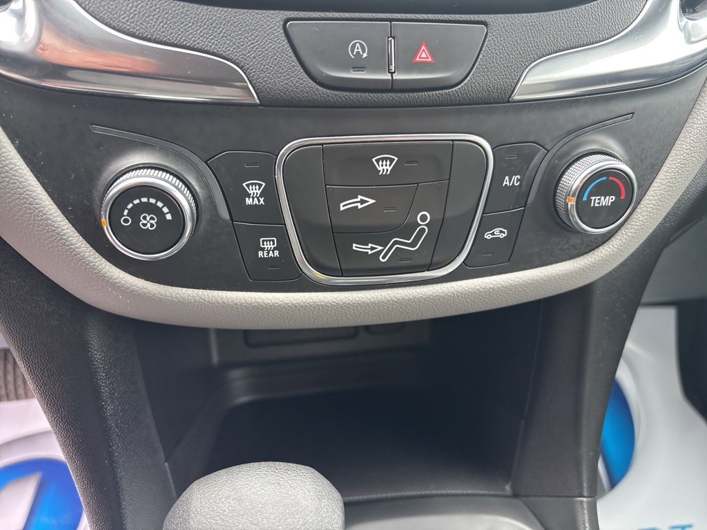 2022 Chevrolet Equinox LT - Photo 28