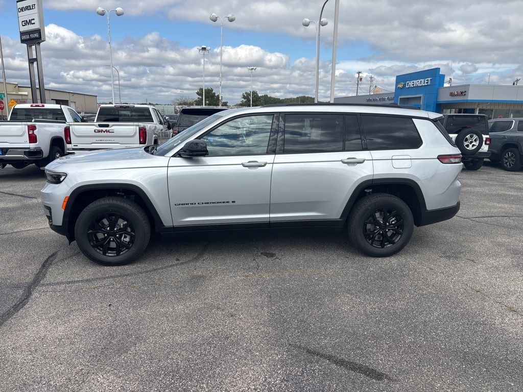 New 2025 Jeep Grand Cherokee L ALTITUDE X 4X4 Sport Utility