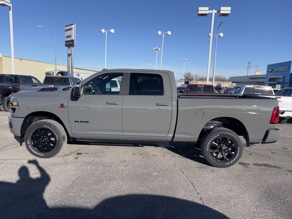 New 2026 Ram 2500 LARAMIE CREW CAB 4X4 6'4 BOX Pickup