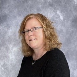 Staff member Lynsi Lamp from ID_e8bb5f