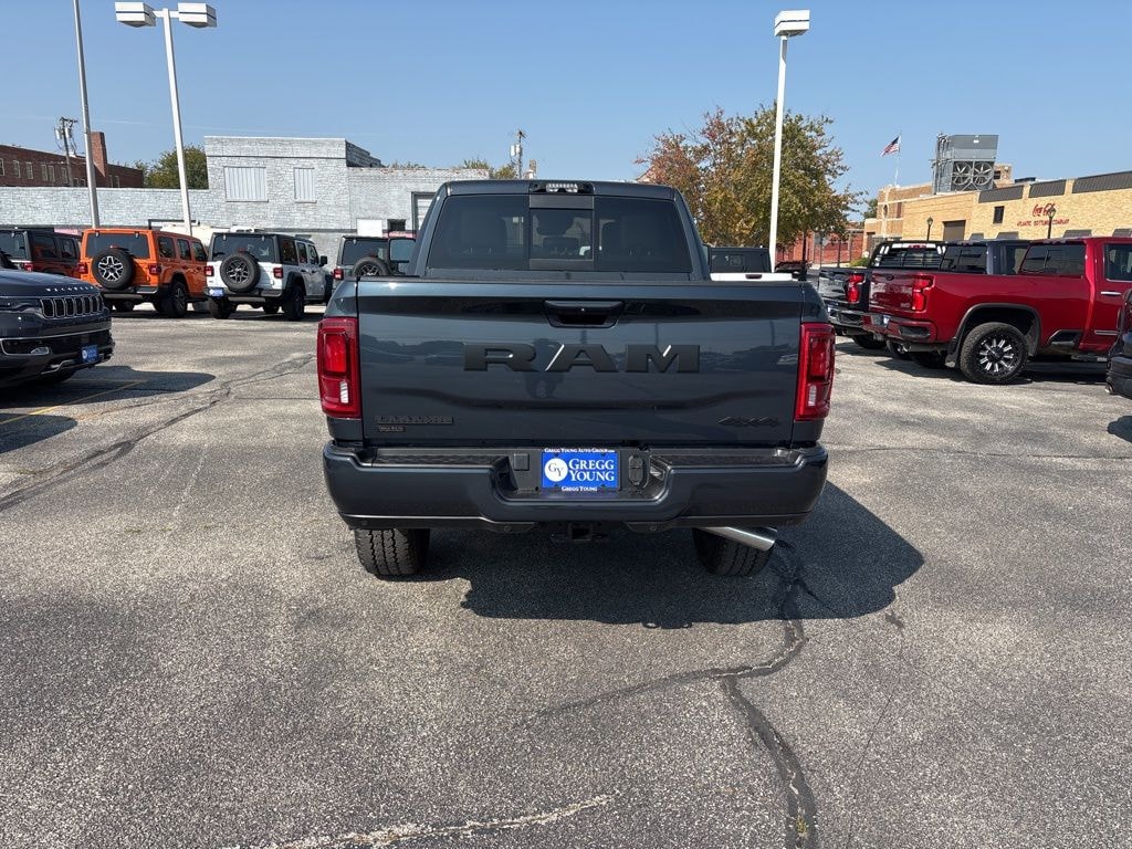 New 2026 Ram 2500 LARAMIE CREW CAB 4X4 6'4 BOX Pickup